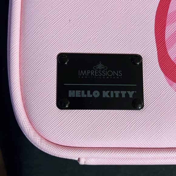 Impressions Vanity x Hello Kitty Cosmetic Bag with Faux Leather - Pink Animal - Picture 2 of 8